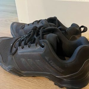 Adidas Terra Tracking Shoes US8